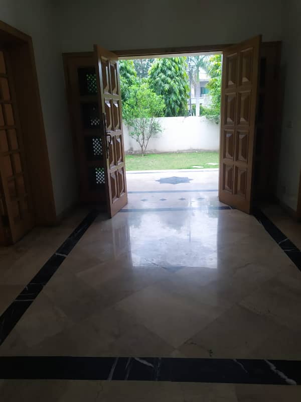 32 Marla House In A Gated Compound In Main Cantt 14