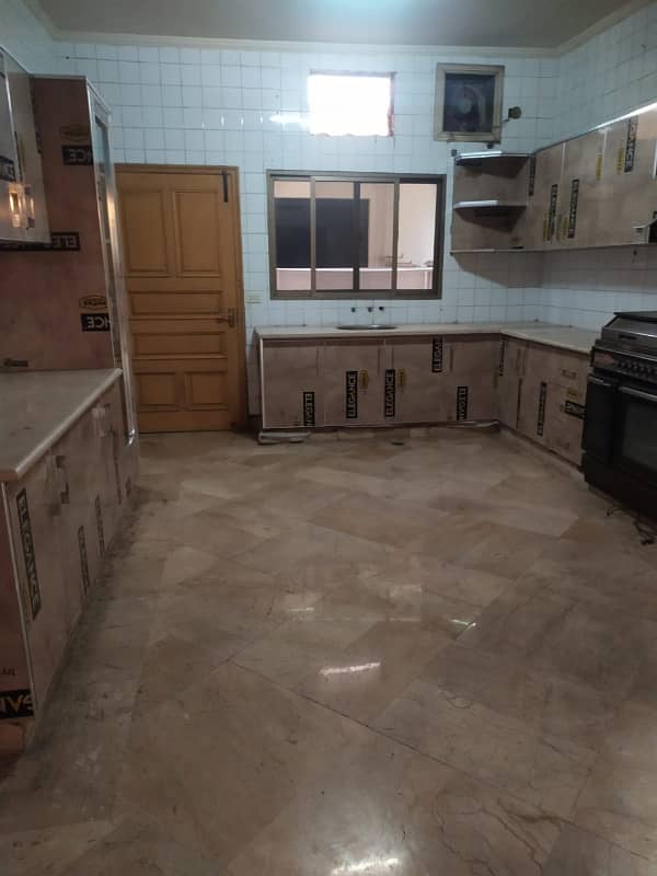32 Marla House In A Gated Compound In Main Cantt 17