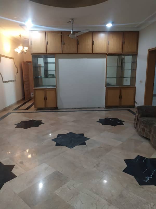 32 Marla House In A Gated Compound In Main Cantt 18