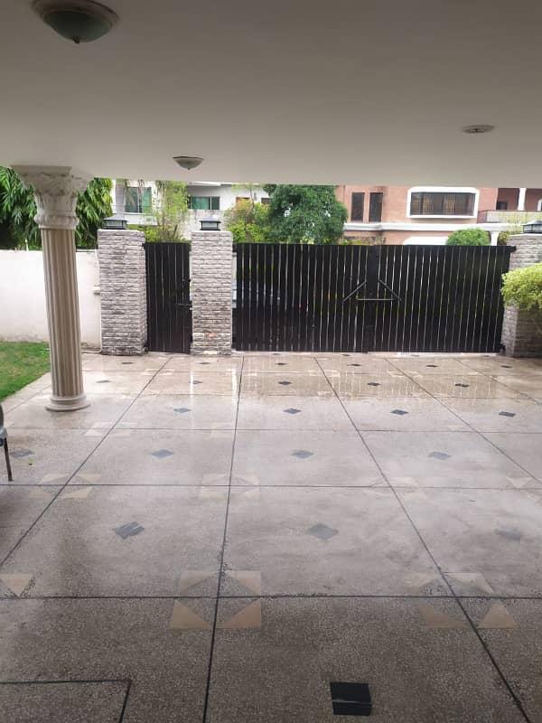 32 Marla House In A Gated Compound In Main Cantt 19