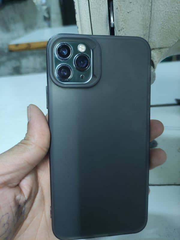 iPhone 11 Pro Max 256 GB non pta 2