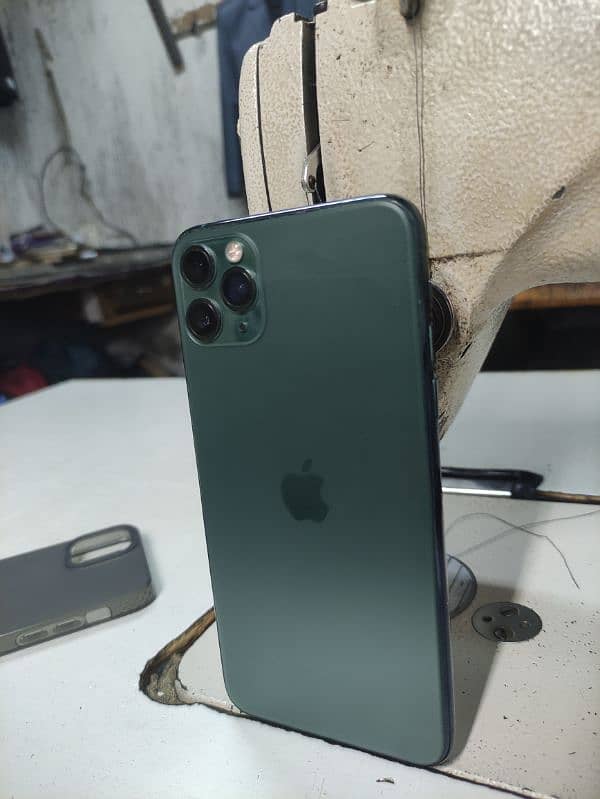 iPhone 11 Pro Max 256 GB non pta 5
