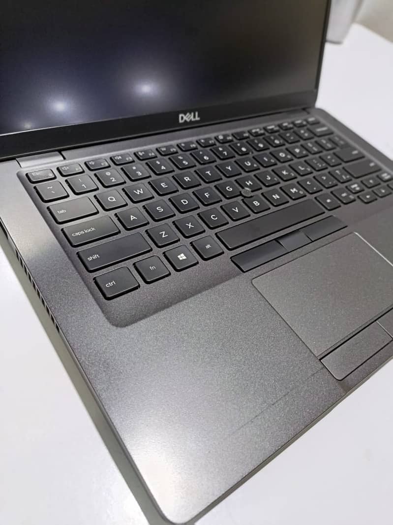 Dell Latitude Intel Core i5 8th Gen 8GB RAM 256GB SSD 64-bit Laptop 1