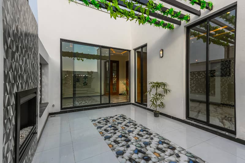 1 Kanal Brand New House For Sale In DHA Phase 7 Lahore 44