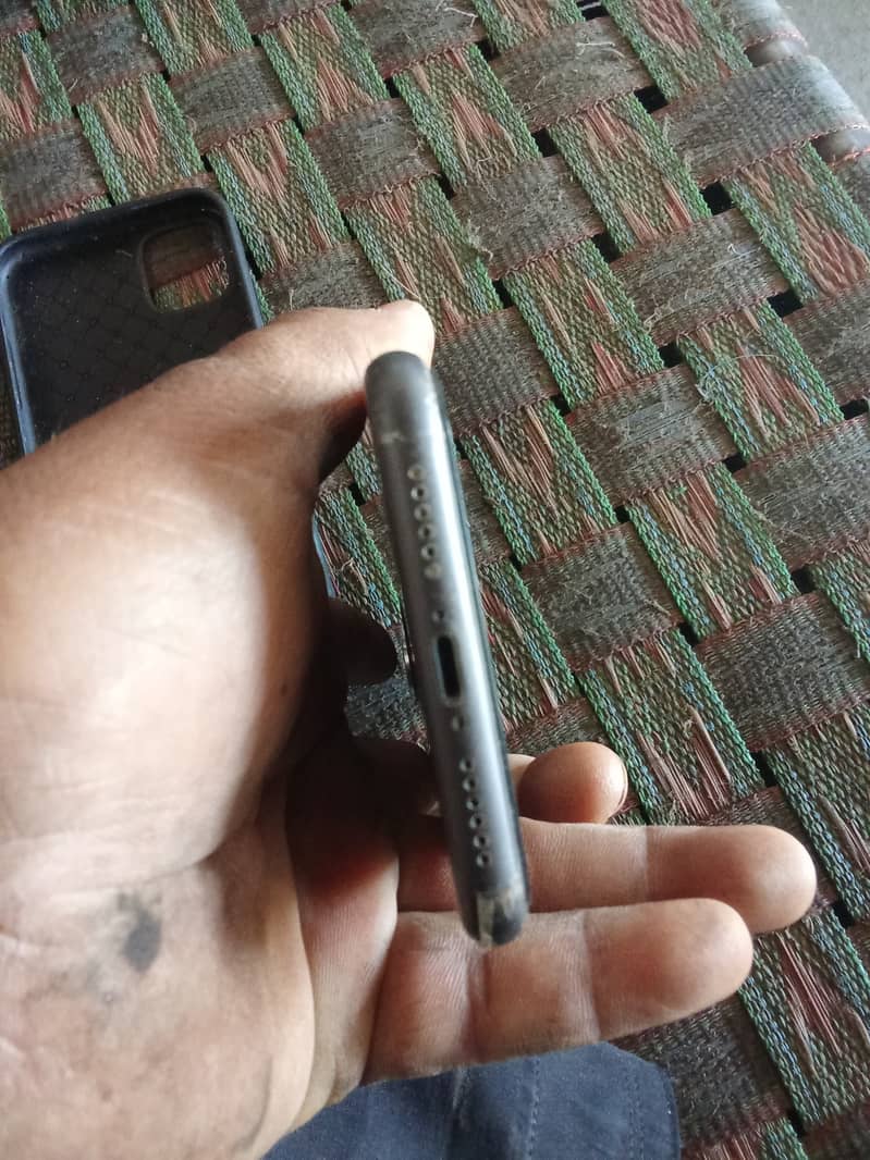 Apple iPhone 11 2
