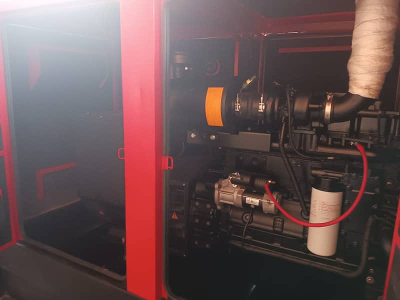 Generator 250KVA Cummins Brand New Diesel Generator 4