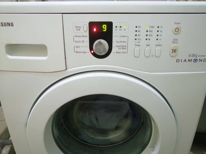 SAMSUNG Fully Automatic washing machine. 3