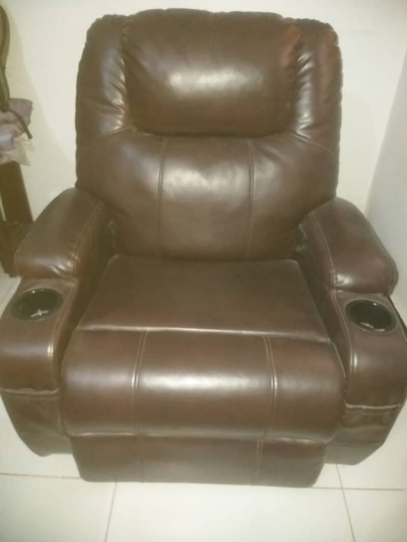 LRE 21 3in1 Rocker, Rotating Manual Recliner 1