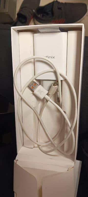INFINIX NOTE 12 PRO urgently selling 4