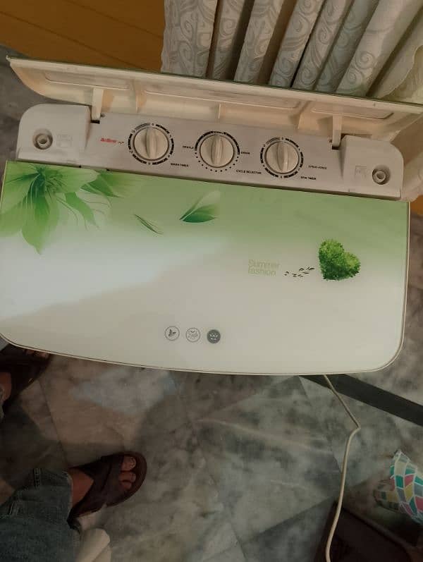 mini washing machine and dryer good condition 0