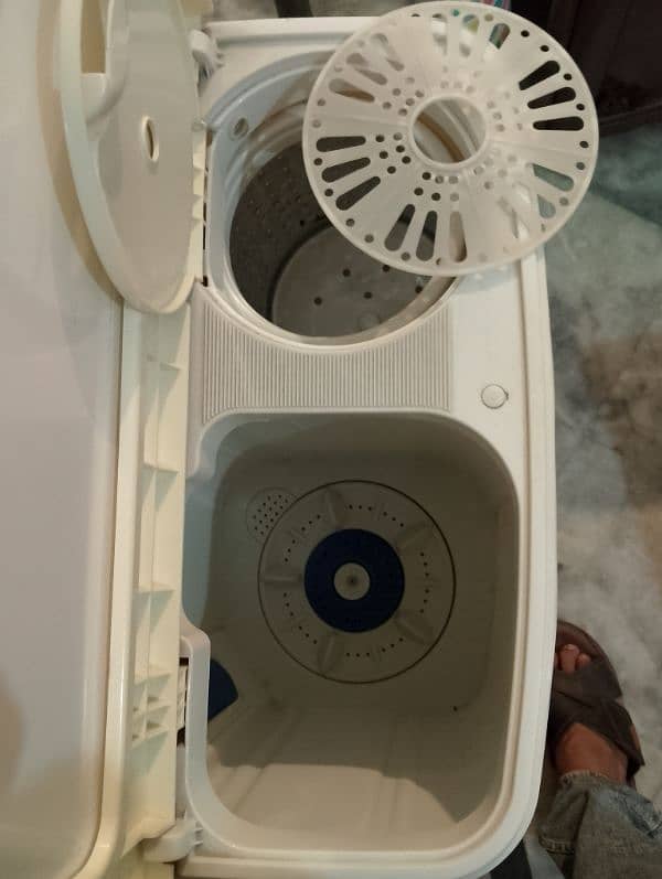 mini washing machine and dryer good condition 5