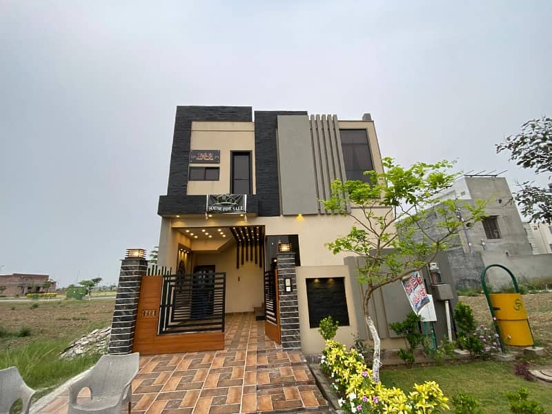 5 Marla Luxury House Available At Prime location In Royal Palm City Gujranwala 1