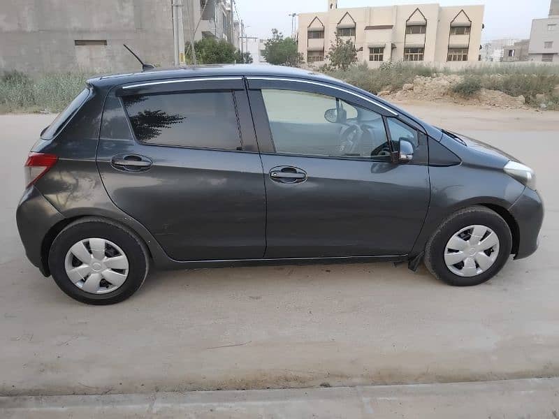 Toyota Vitz 2011 2