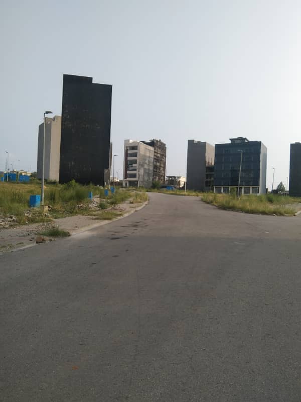 Boulevard Heighted location Commercial plots available for sale 0