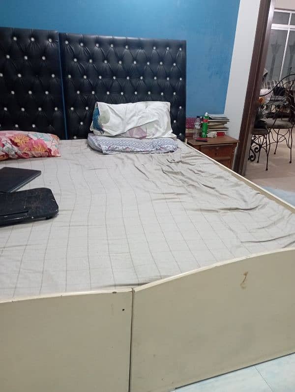 Single bed 2