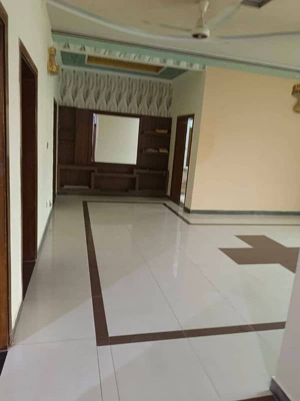 1 Kanal Upper Portion for Rent 3