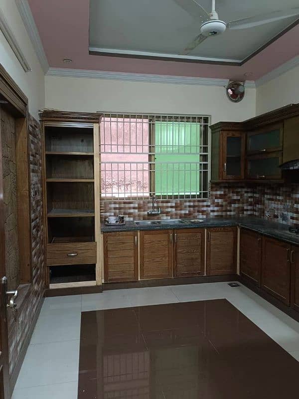 1 Kanal Upper Portion for Rent 4