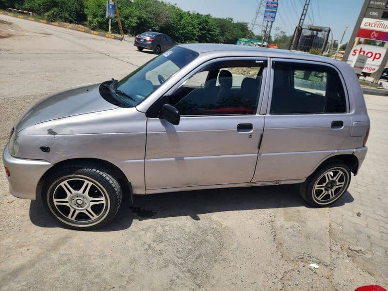 Daihatsu Cuore 2004 9