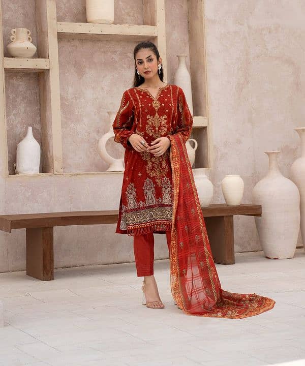 unstitched printed & Emboidered fabric lawn 3 pc 5