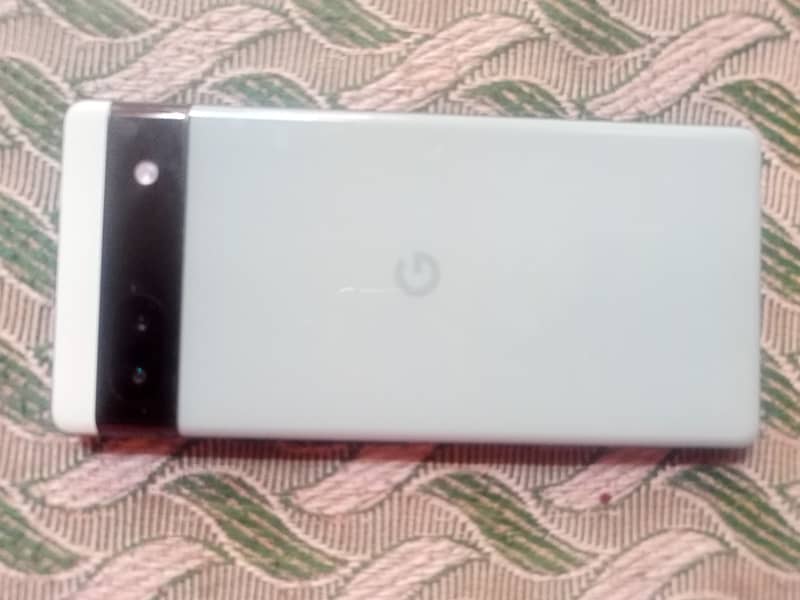 Google Pixel 6a 1