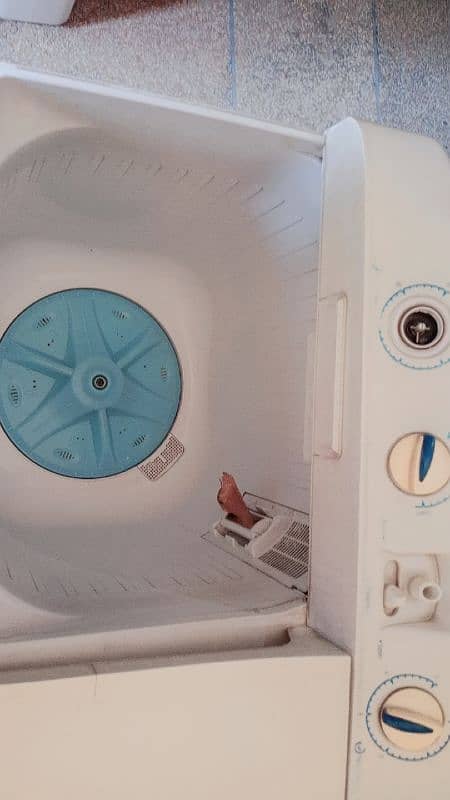 dawlance washing machine with dryer 1