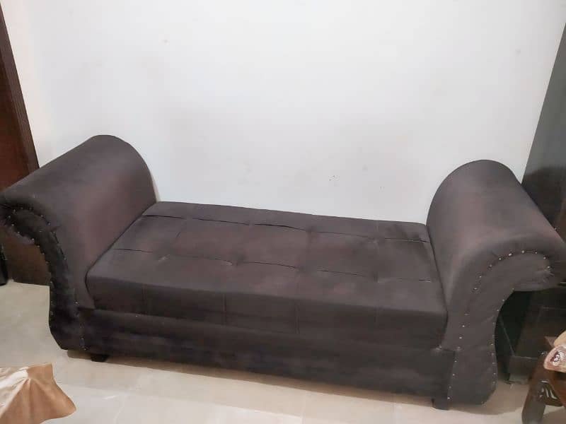 Modern Diwan Chaise Lounge Sofa in Good Condition 0