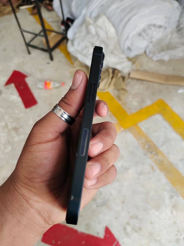iphone 13 128gb jv bettri health 94 daba cable sath hai jenwan 4