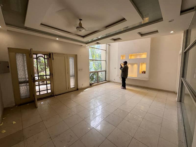8 Marla Fully Luxurious Safari Villas Available For Sale In Bahria Town Lahore 11