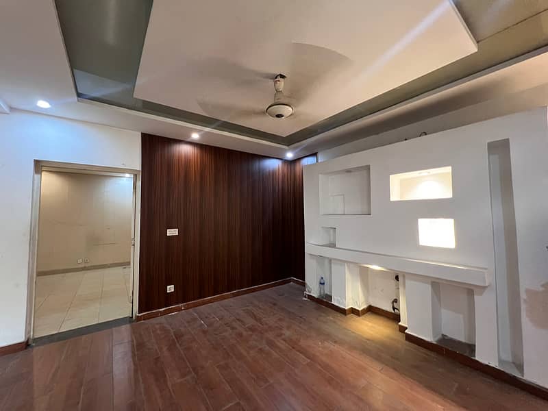 8 Marla Fully Luxurious Safari Villas Available For Sale In Bahria Town Lahore 18