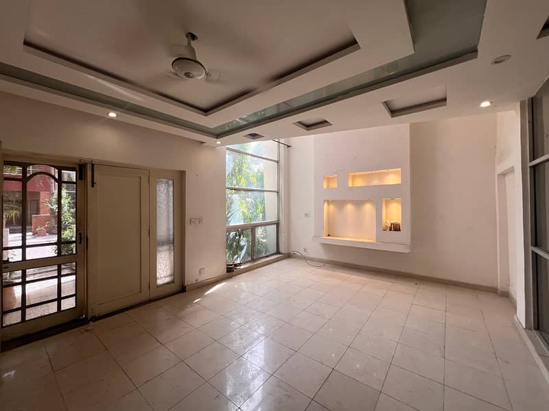 8 Marla Fully Luxurious Safari Villas Available For Sale In Bahria Town Lahore 19