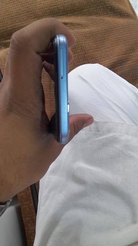 Vivo Y33s 8/128 with 5000 mah battery 18w fast charge 5