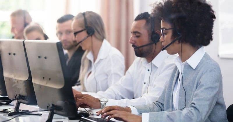 Fresh Students Can Apply for a Call Center Jobs 0