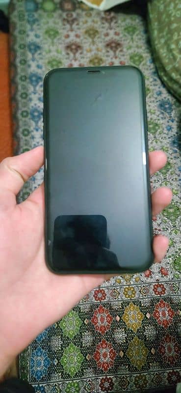 I phone XR 6