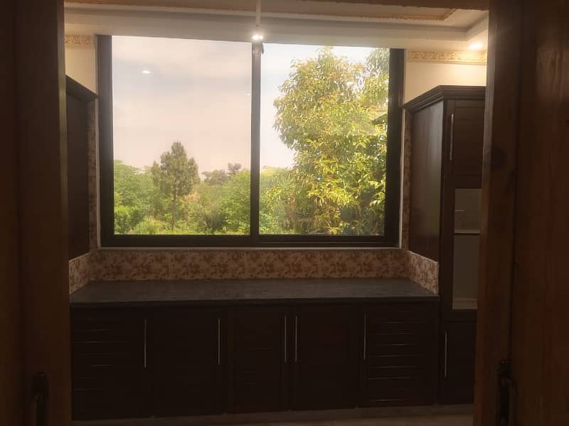 Corner Seprate Gate One Kanal Upper Portion Available For Rent 17