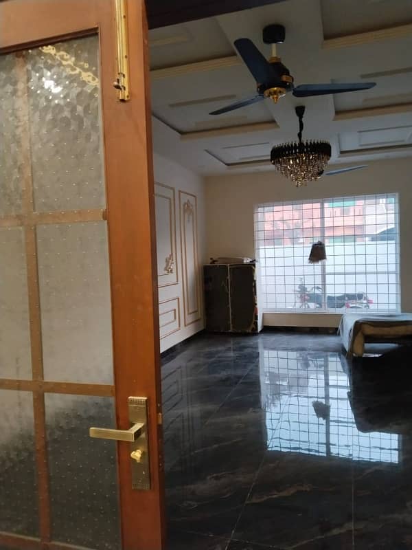 Separate Gate One 1 Kanal Upper Portion For Rent In I-8-3 8