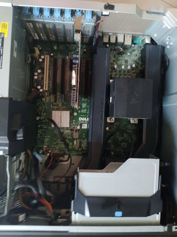 Dell Octa Core 8GB Ram 320GB HDD 2
