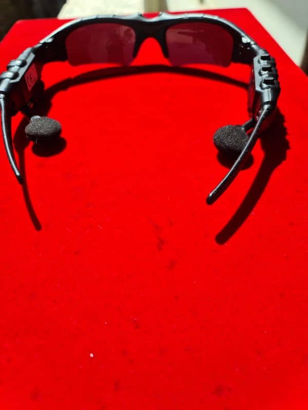 BT GLASSES 1