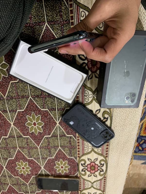 iphone 11 pro max ,256gb 2