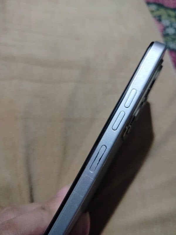 Tecno spark 20 2