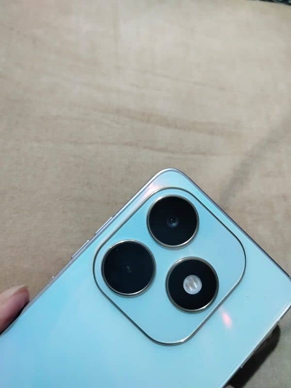 Tecno spark 20 4