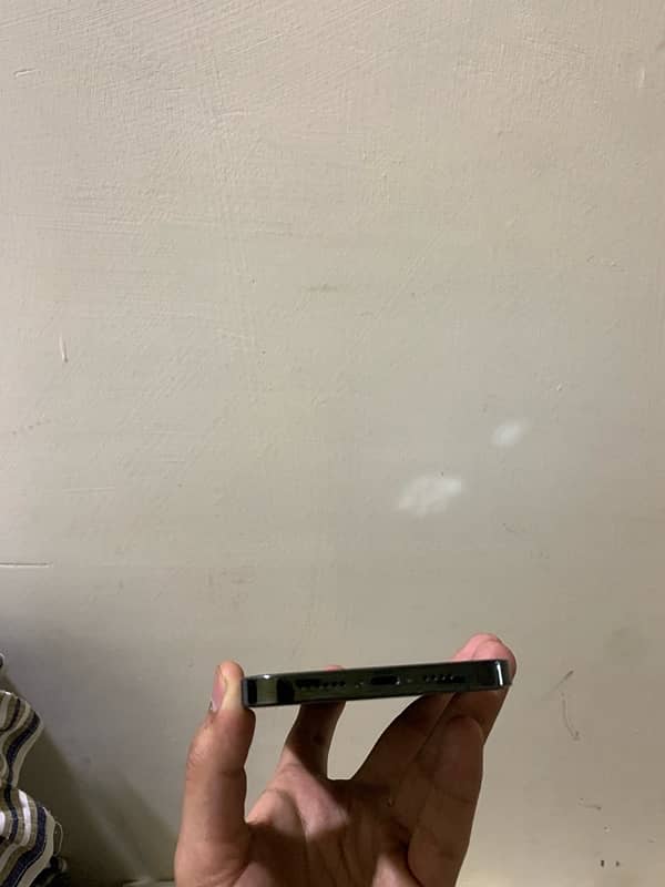 iphone 13 pro max 128 with sim time 4