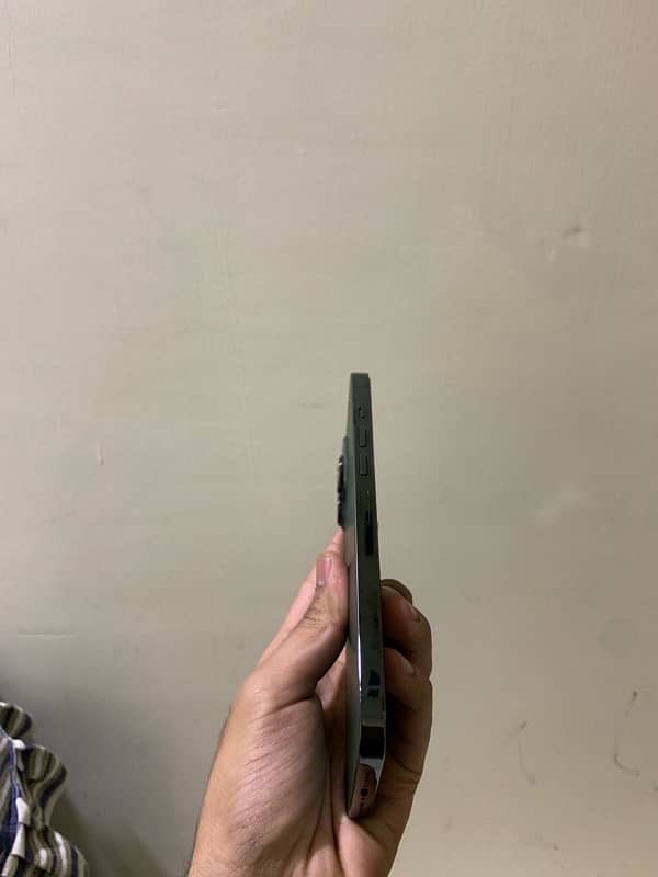iphone 13 pro max 128 with sim time 7
