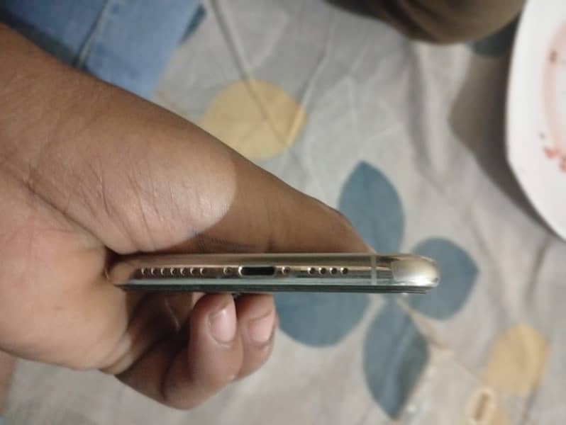 iphon XS Max 256 GB PTA Approved 4