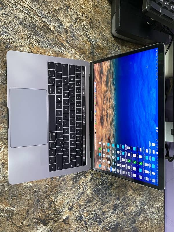 MacBook Pro 2018 (A1989) 13”, Touch Bar, 2.5GHz Core i5, 16GB, 512GB 1