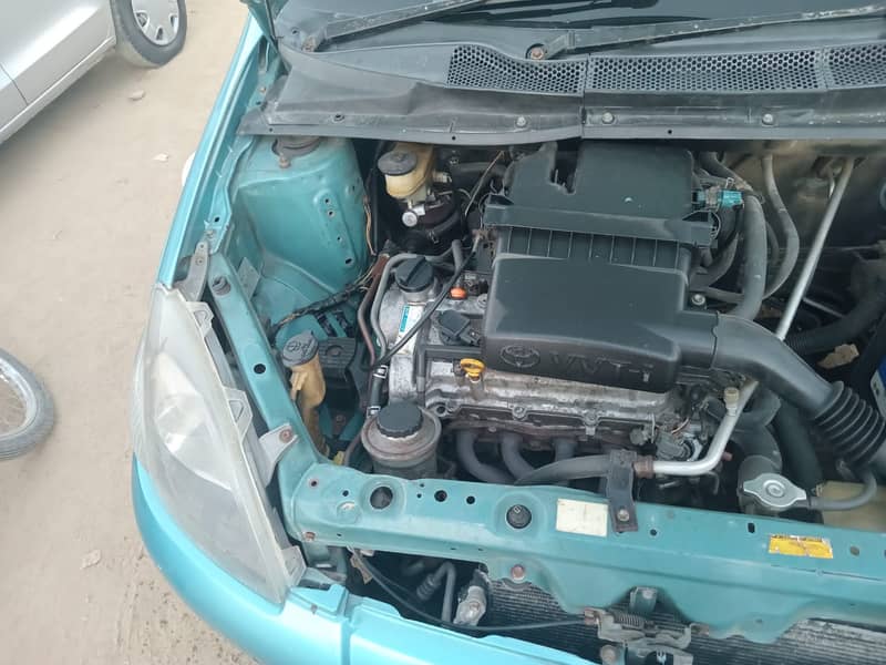Toyota Vitz 2001 0