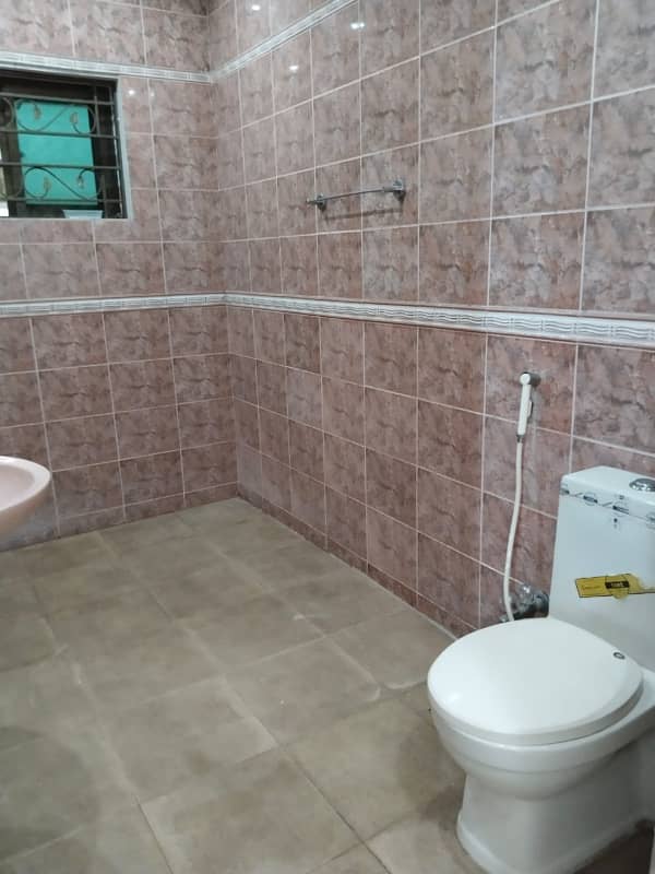 1 Kanal Spacious Upper Portion Available In I-8 For Rent 1