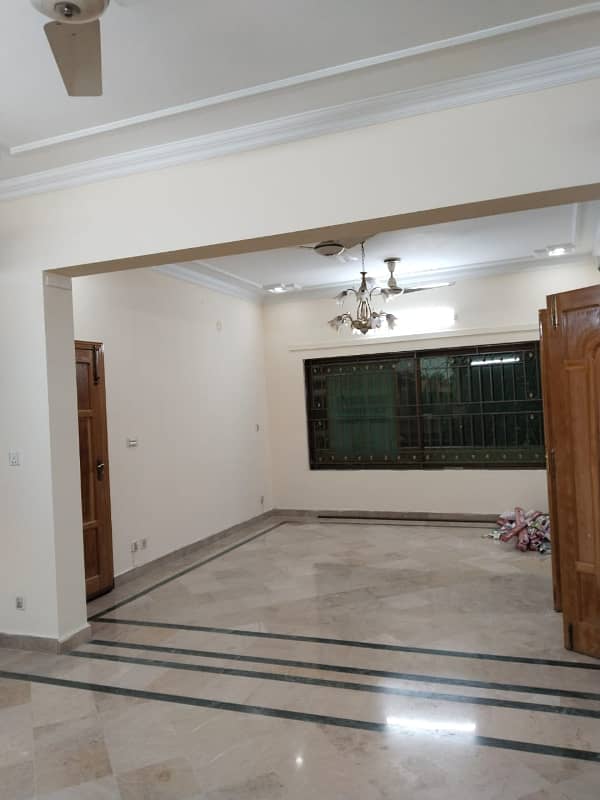1 Kanal Spacious Upper Portion Available In I-8 For Rent 5
