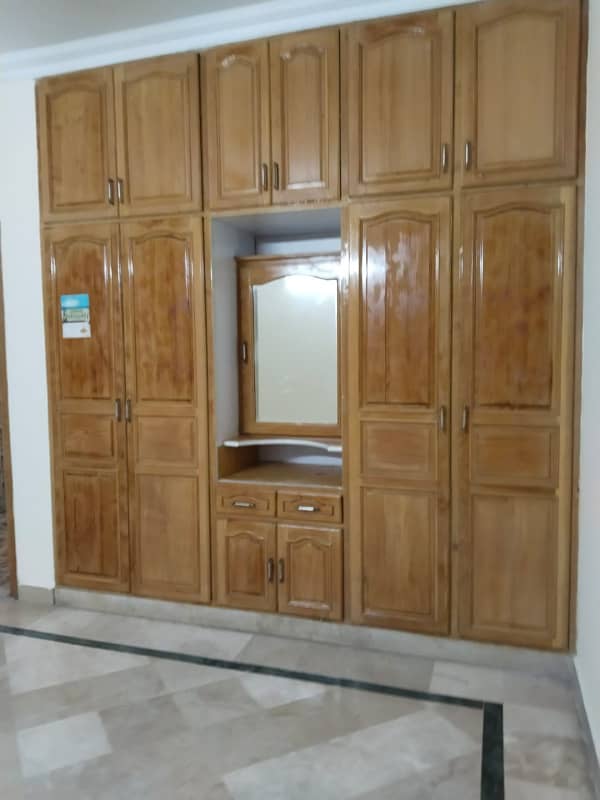 1 Kanal Spacious Upper Portion Available In I-8 For Rent 13