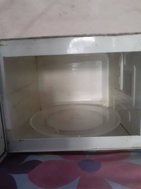 microwave exelent condition 1