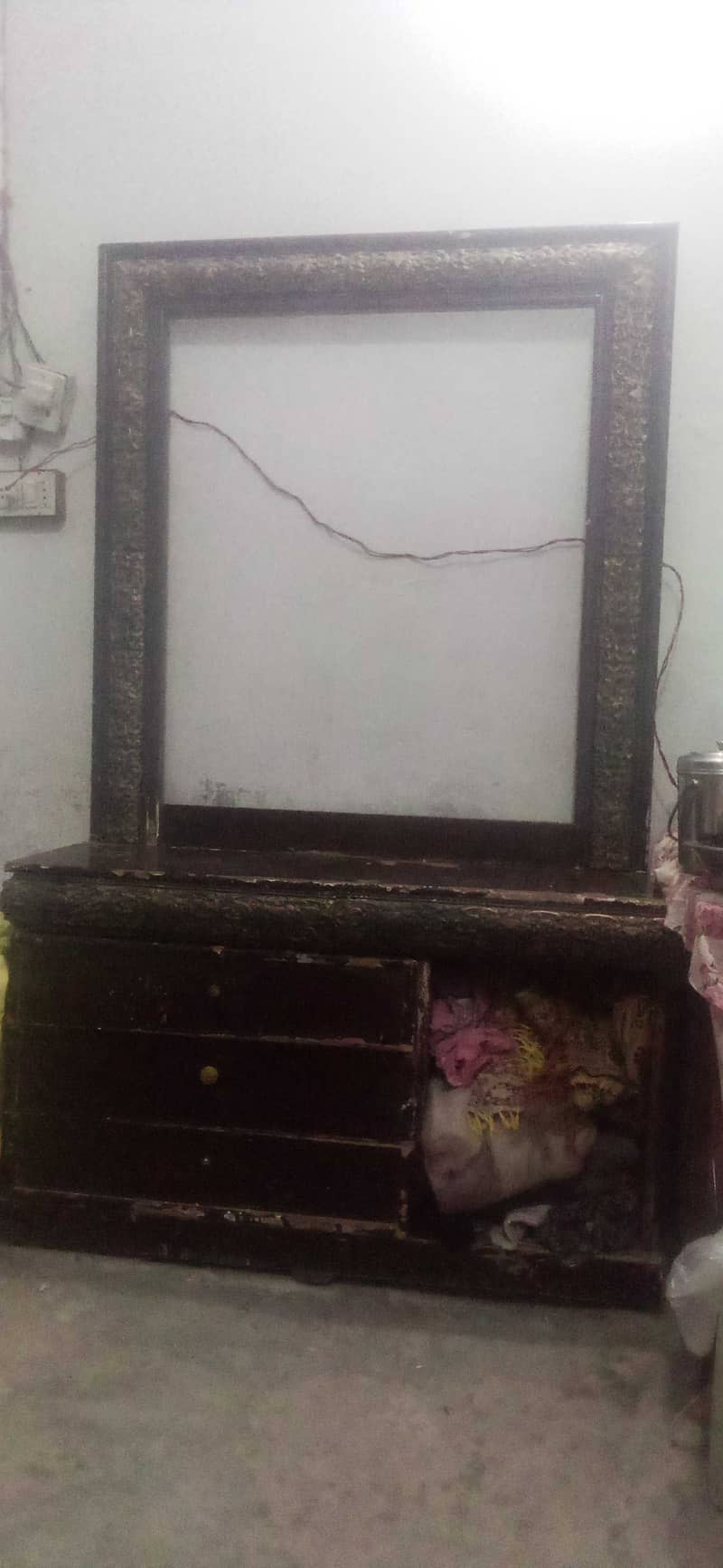 Dressing table 1